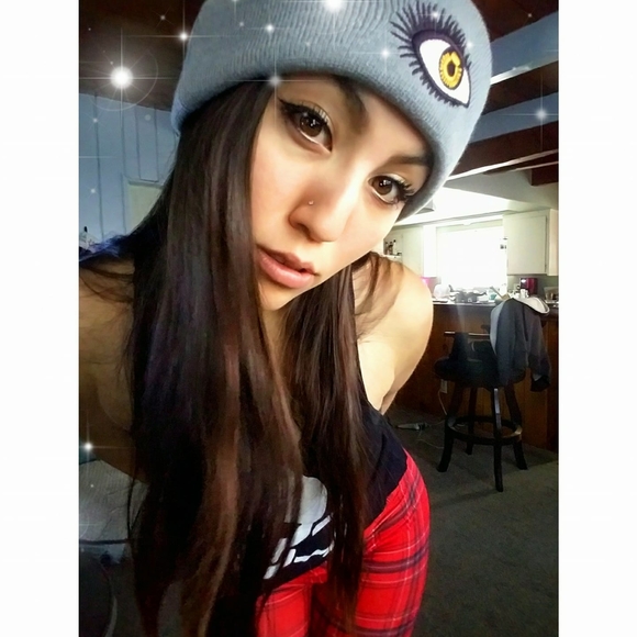 Meet your Posher, Francesca - Picture 1 of 1